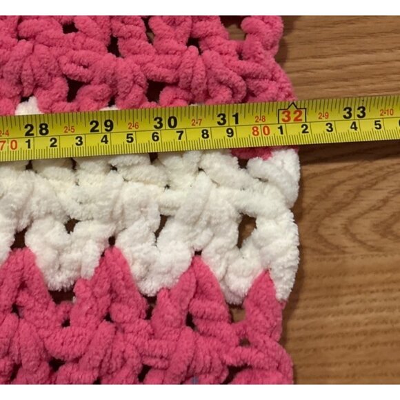 Crochet Baby Blanket Handmade Pink & White 32 X 34" Baby Girl Gift Bernat Yarn - Picture 6 of 6